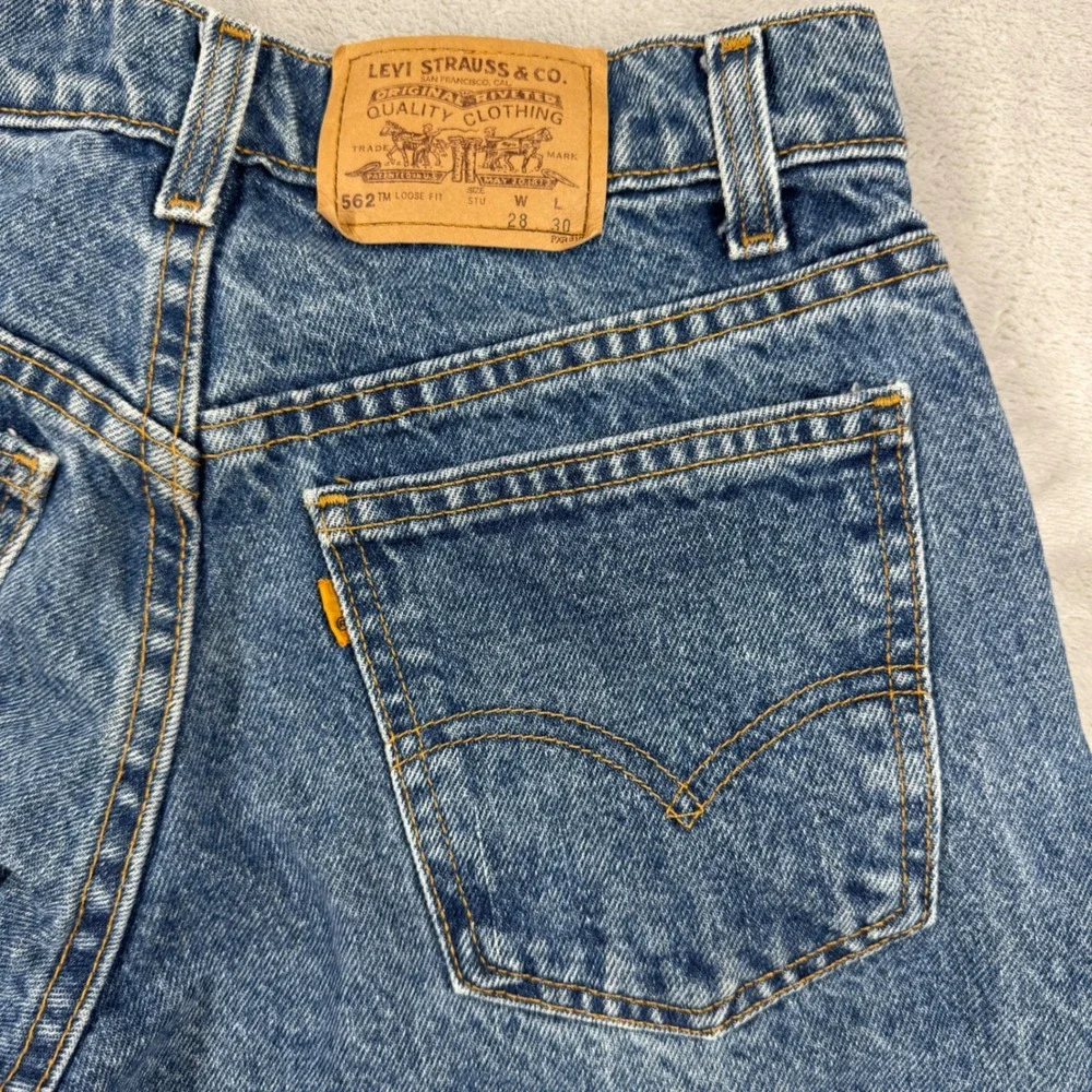 Levis material levis loose